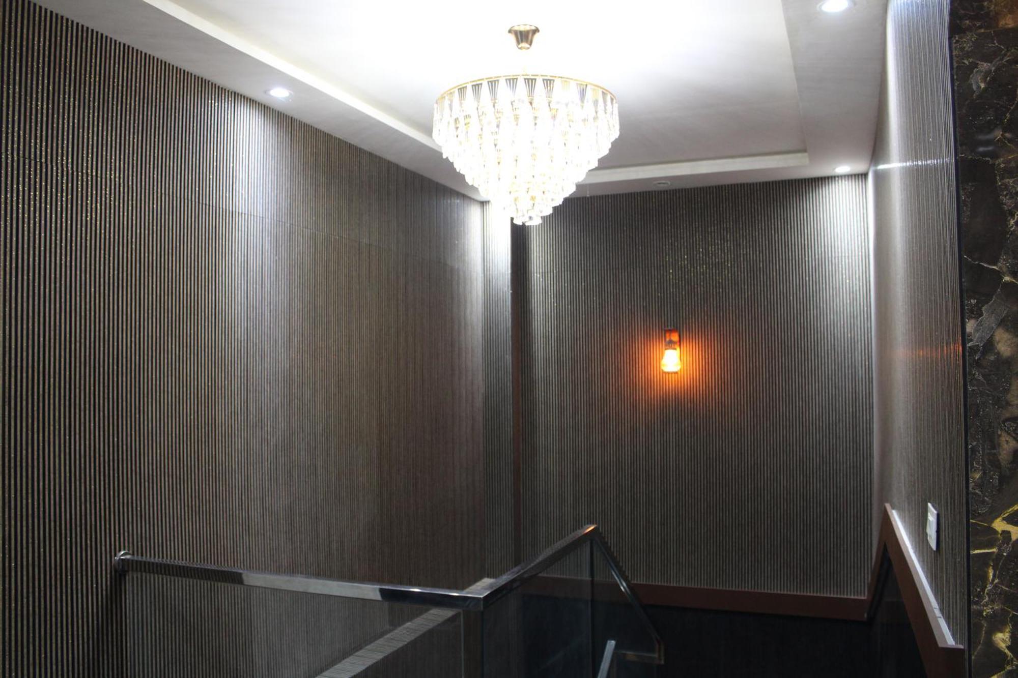 Hotel Gold Stone Канпур Экстерьер фото
